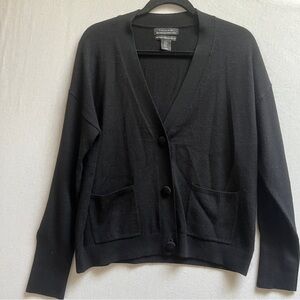 Tahari 100% Extra Fine Merino Wool Black Button Front Cardigan Sz M